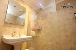 Shower room- click for photo gallery